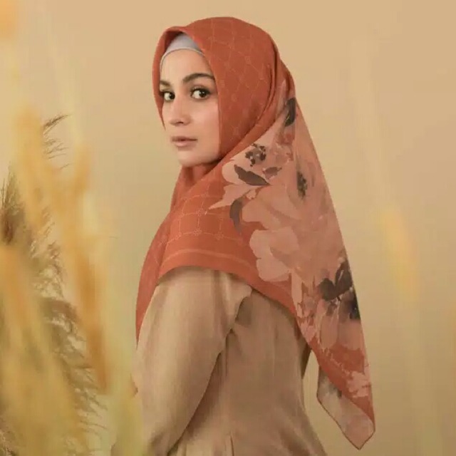 SALE SHIREEN SUNGKAR BY SOCIAL SCARF VOAL