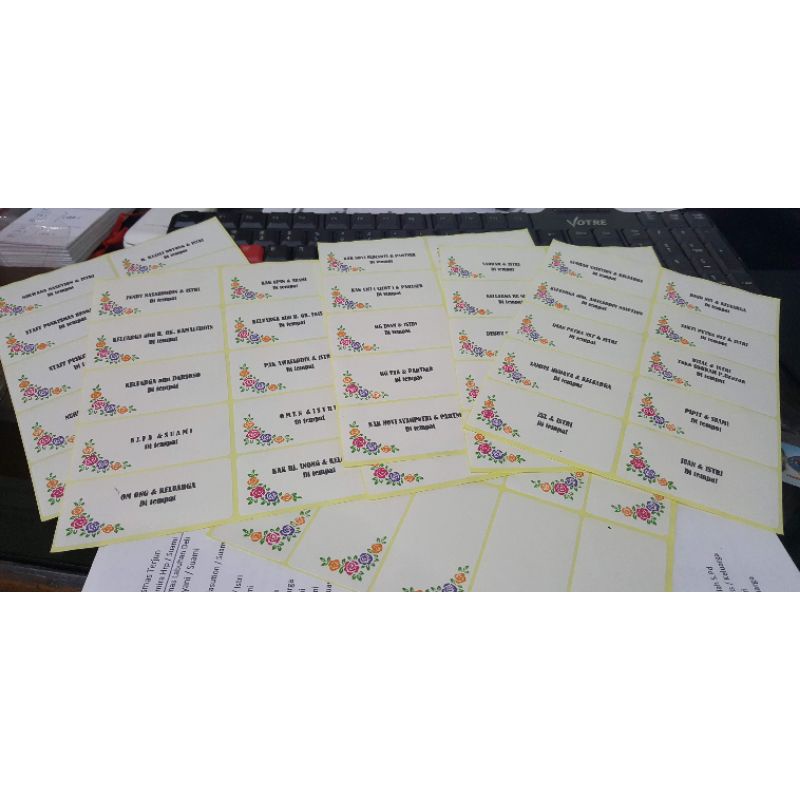 

Label undangan 103, 121 setting nama tamu
