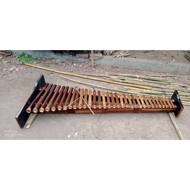 

Gambng 32 Nada Variasi Nada Awalan (F).