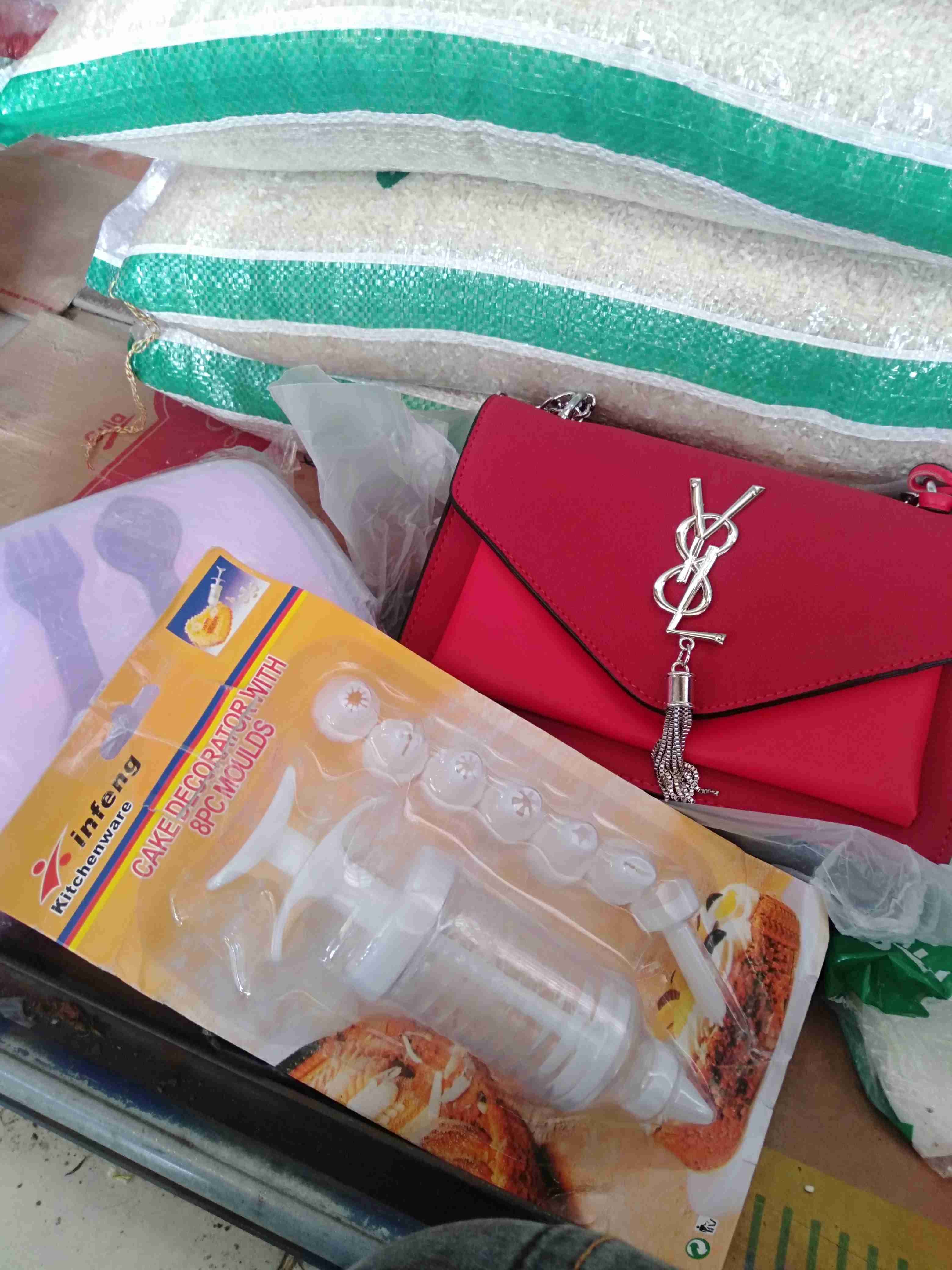 Spuit Alat Hias Kue 8 In 1 Suntikan Cake Decoration Set Peralatan Hias Kue Hias Tart Kue Kering Unik