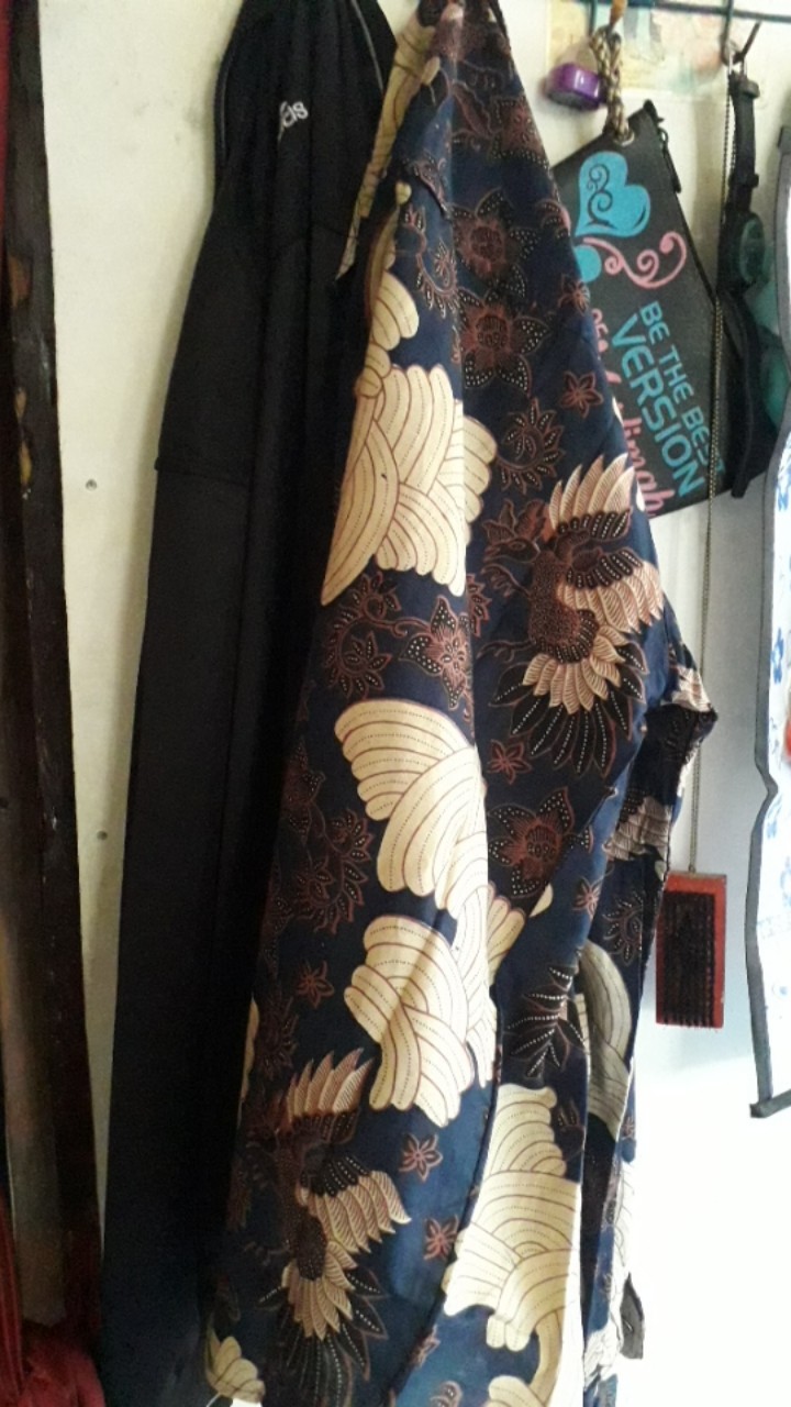 Bisa Cod) Hem Kemeja Batik Pria Slim Fit Modern Mewah Kualitas