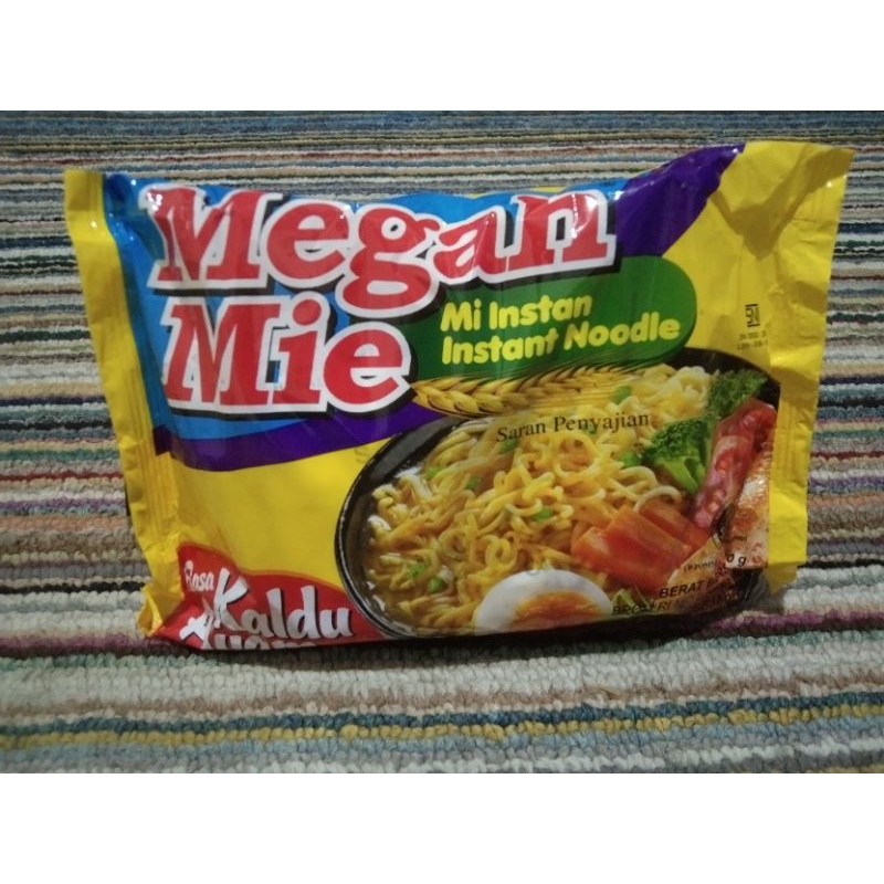 

Mie Megah Mas Rasa Kaldu Ayam