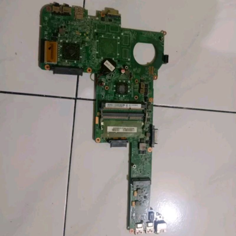 mobo mainboard motherboard Toshiba c800 c800d c840 ori original