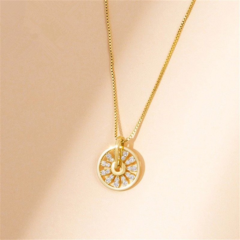 Kalung Rantai Klavikula Hias Liontin Model Hollow Dapat Diputar