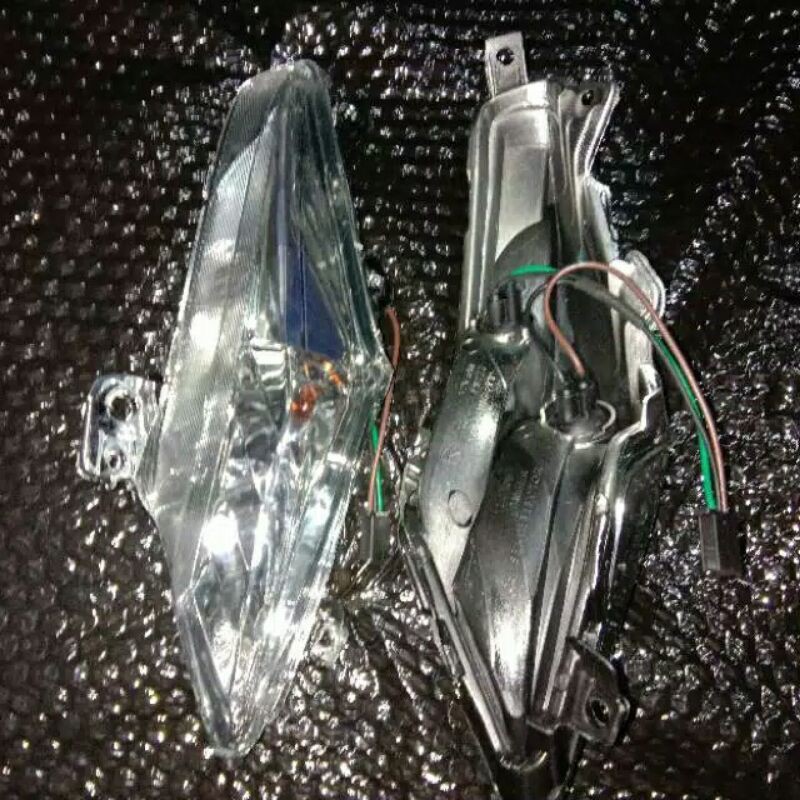 Lampu sein depan honda cs1 assy