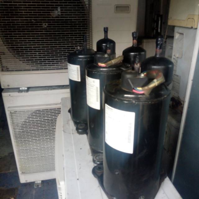 Kompresor ac 2.5pk merk panasonic  freon R22