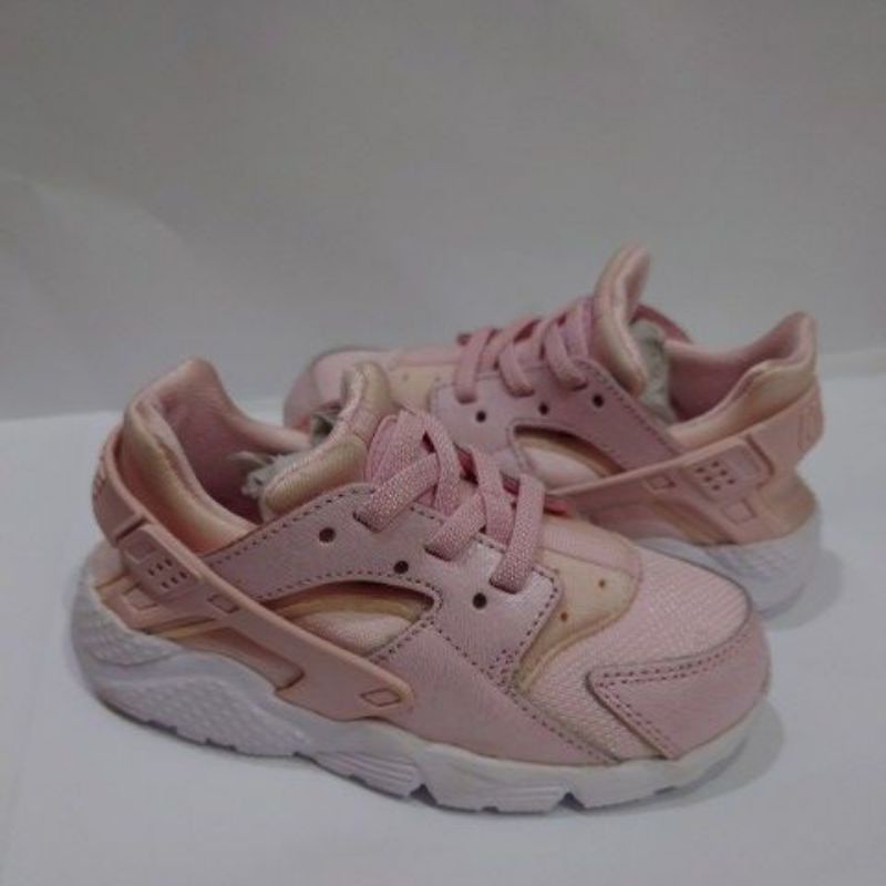 (PRE-LOVED) NIKE Kids Huarache RUN SE Size US 9C