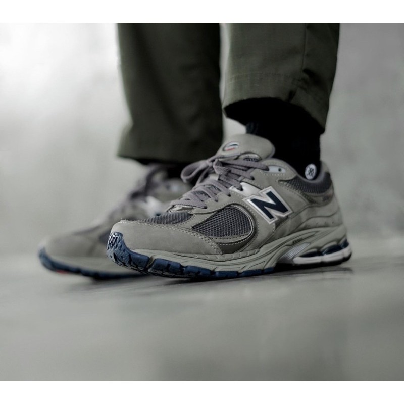 New Balance 2002R Light Grey