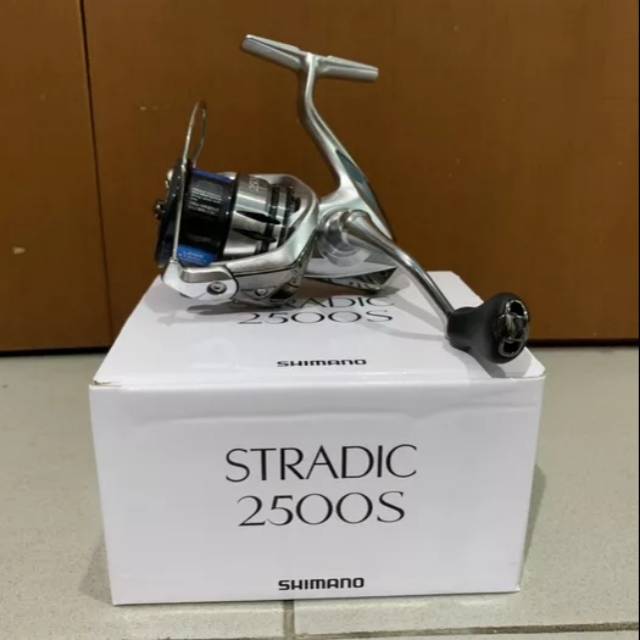 Reel Shimano STRADIC FL 2500S NEW 2019