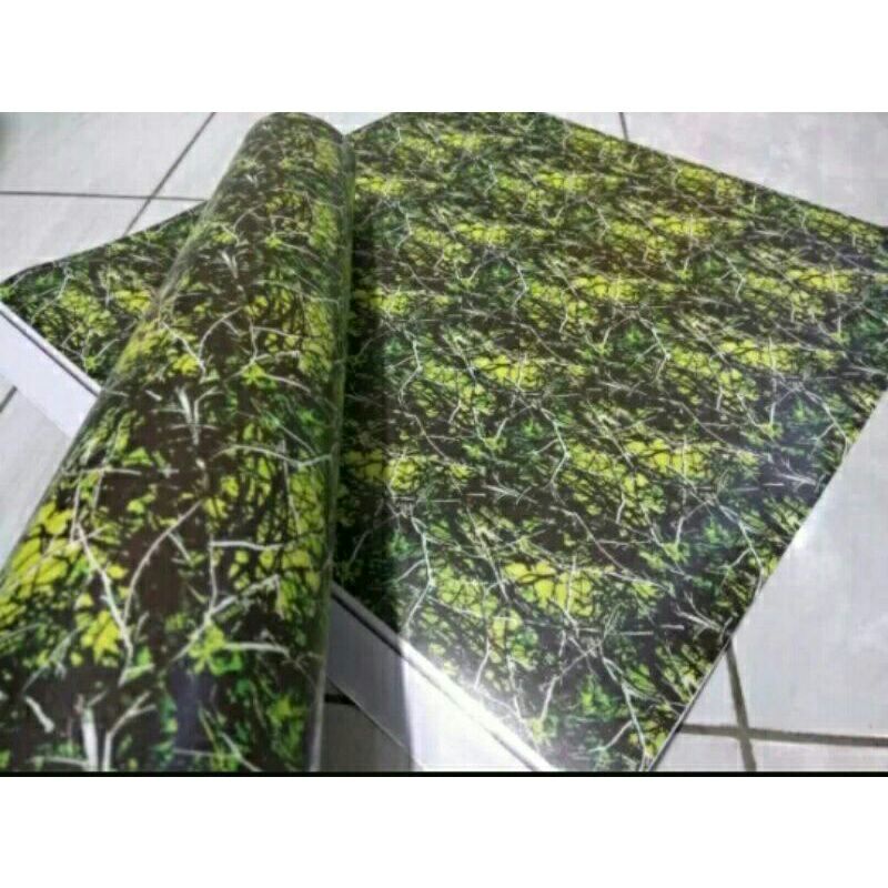 

Stiker Camo Motif Ukuran 100x50cm