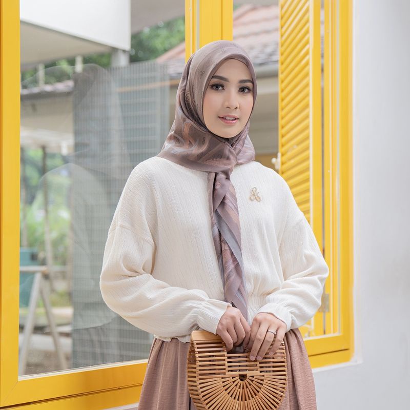 ARSSCARF - Zenia Brown (Voal Square)