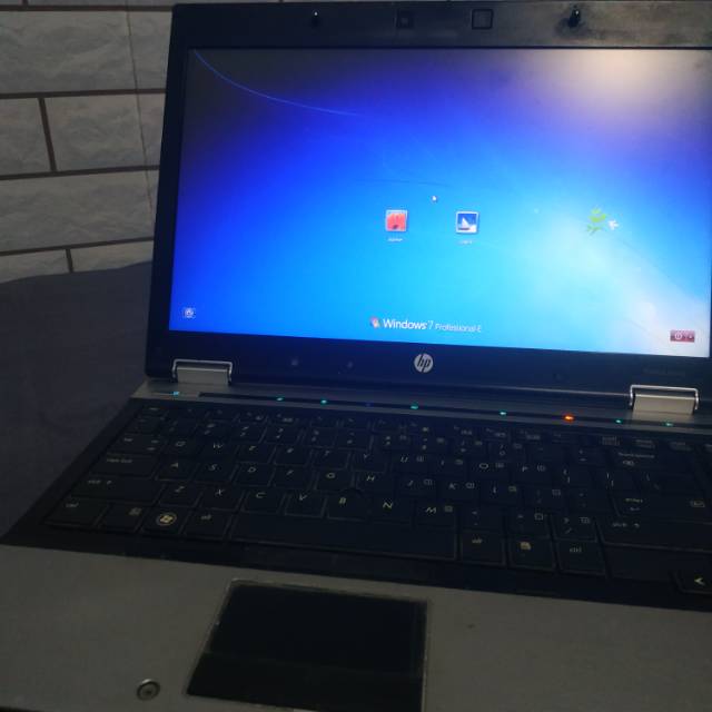 Laptop core i7 hp 8440p Elitebook, Bukan core i5 atau Amd a10 / amd a12 / Ryzen3