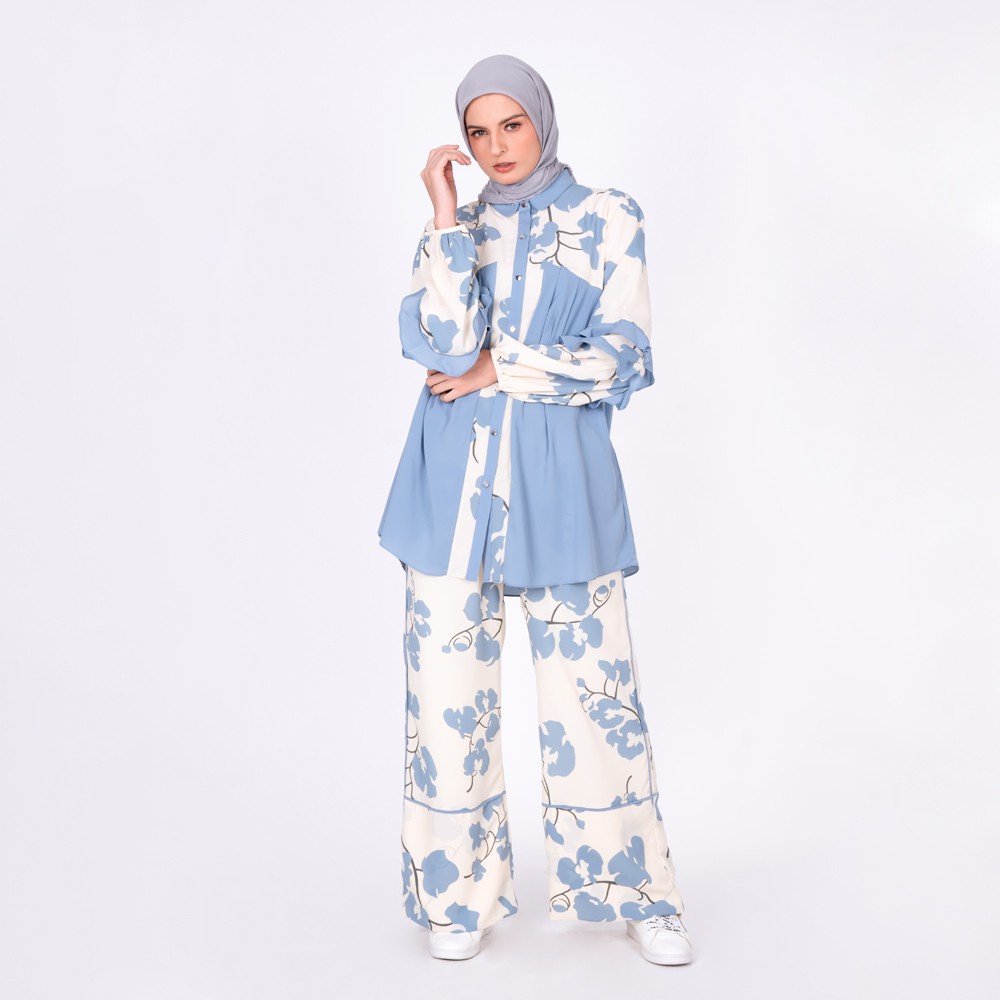Allea Itang Yunasz / Karla Blouse / Atasan wanita - Hijab Fashion Muslim