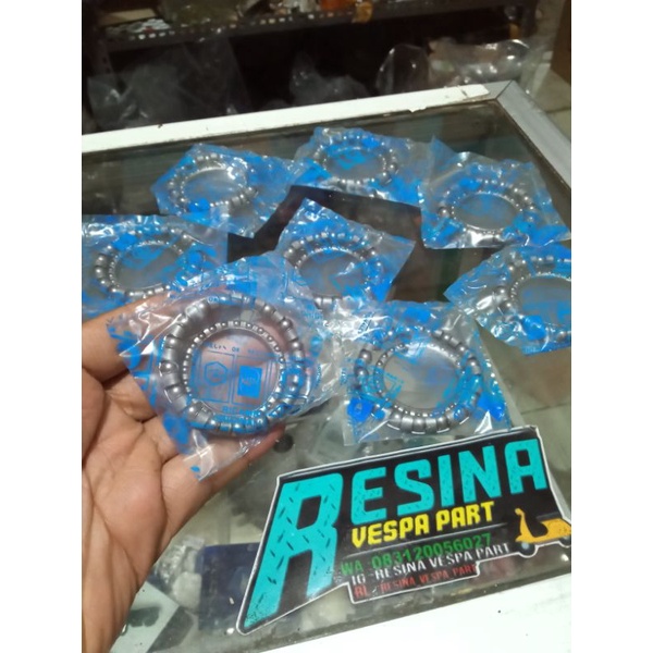 laher bearing komstir vespa mg