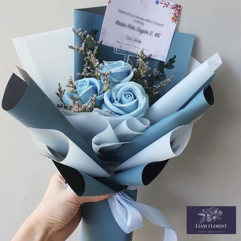 BUKET MAWAR 3 STEM SPON ARTIFICIAL/BUKET BUNGA MAWAR PALSU/BUKET WISUDA ULANG TAHUN ANNIVERSARY