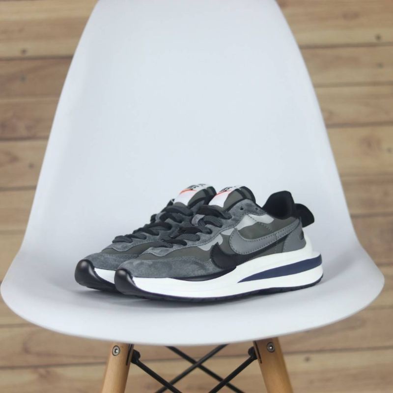 Nike VaporWaffle x Sacai