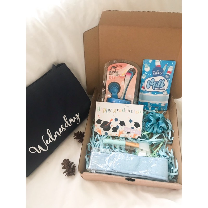 

Hampers Gift Tote bag birthday, graduation,lebaran,christmas
