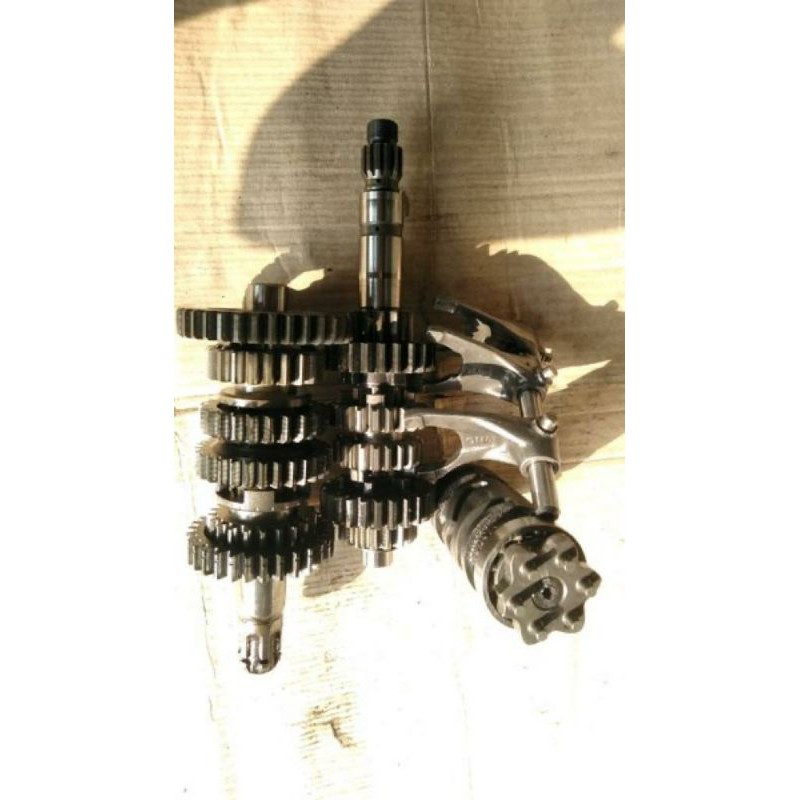 Gigi rasio, gearbox , gigi transmisi R15 new led v3 VVA  original