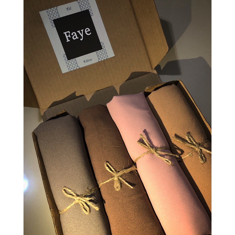 

Hampers (brunch) by Faye