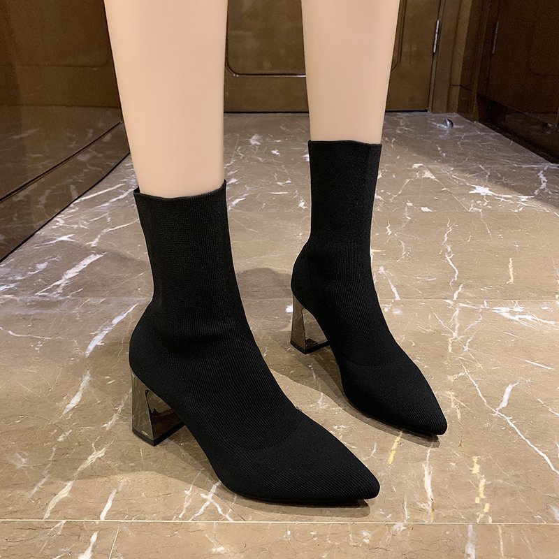 BS /  Sepatu Boots Wanita Warna Hitam Fashion Modern 235