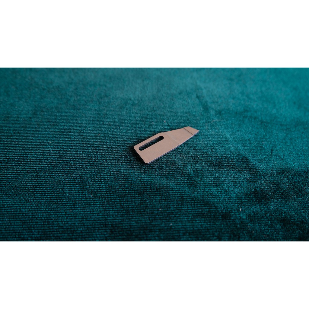 

05-812 - Pisau mesin overdeck kansai RX9800