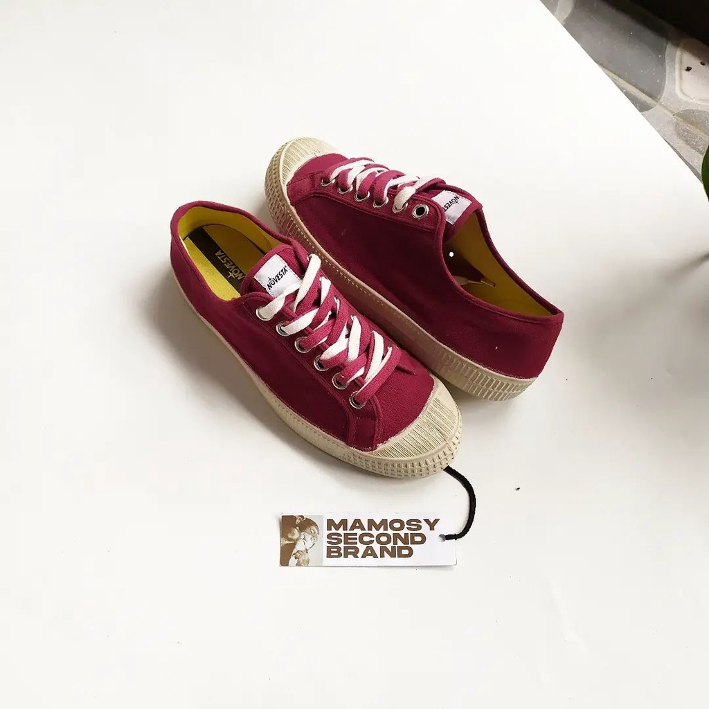 NOVESTA STAR MASTER (MAROON)