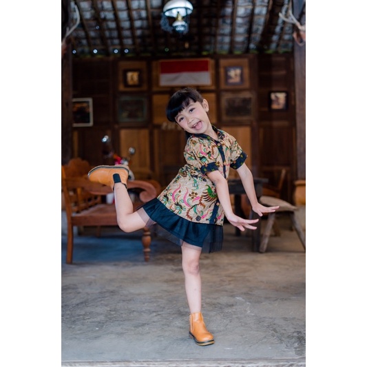 DISKON KEMEJA BATIK ANAK PEREMPUAN KANCING DEPAN BERKERAH LIST HITAM ATASAN BATIK ANAK CEWEK BATIK