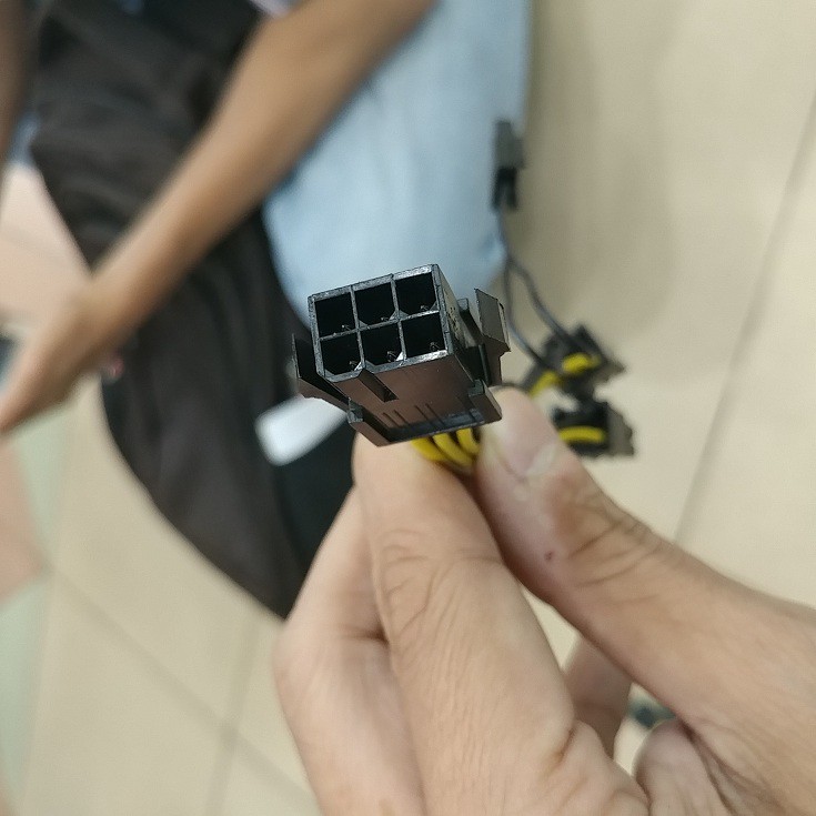 Kabel Power VGA 6 Pin To Dual Pin Molex Bergaransi Female Male