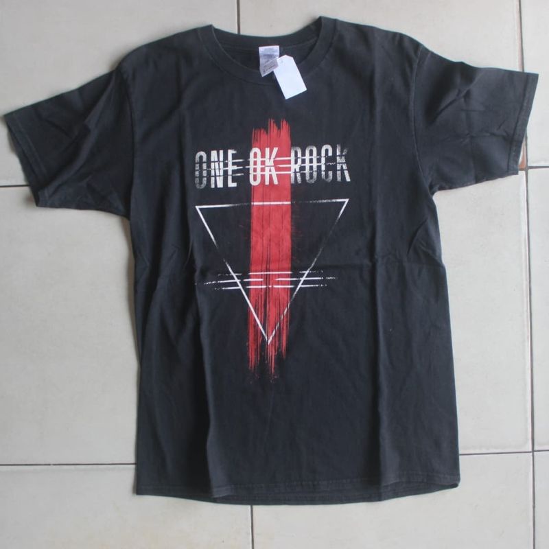 kaos oblong ONE OK ROCK tag gildan tee tshirt second original