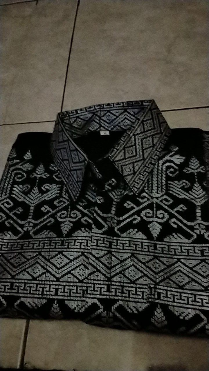 Kemeja Batik Anja Prada Emas
