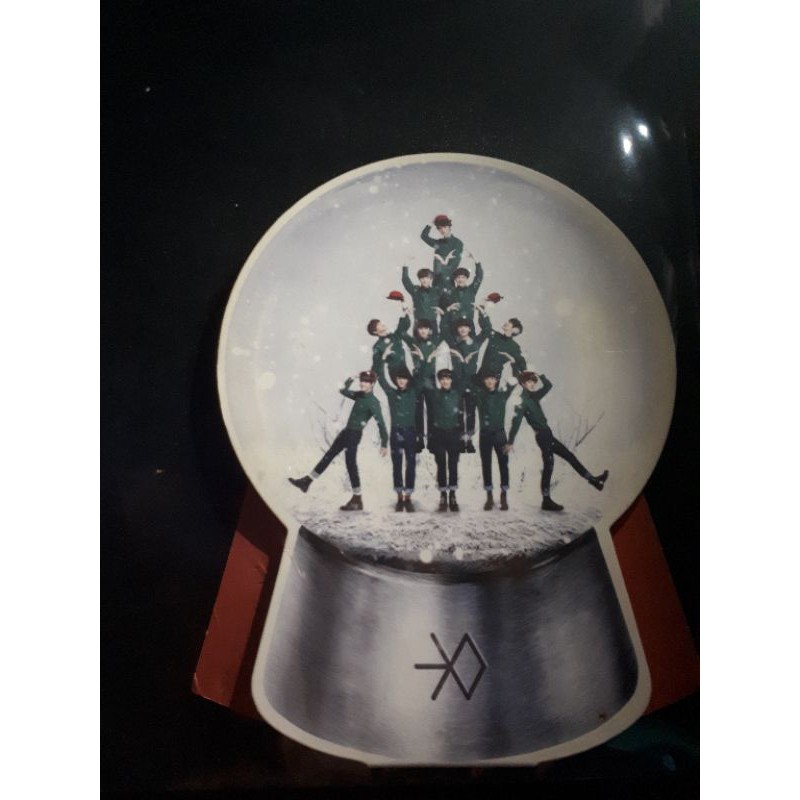 [RARE] EXO'S OFFICIAL MIRACLE'S IN DECEMBER SNOW GLOBE