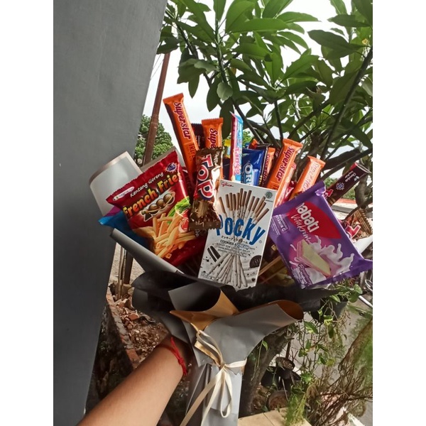 

buketsnack/hampers/wisuda/anniversary