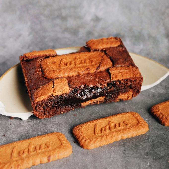 

Fudgybro Lotus Biscoff Brownies Reguler