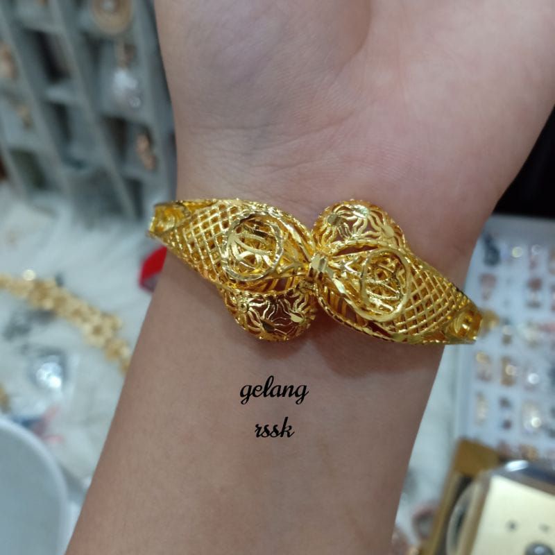 Kalung,gelang replika emas model kendari,cocok dipake pesta,sehari hari,kado