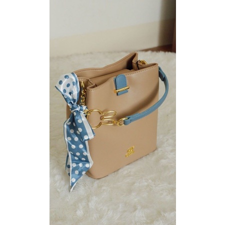 LISA BAG FROM JIMS HONEY