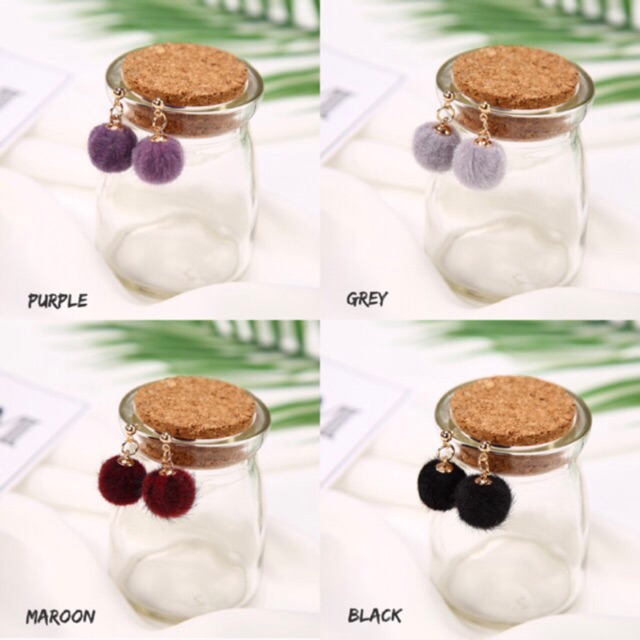 anting fashion aksesoris tusuk / stud bola bulu - bulu (pom pom earrings)