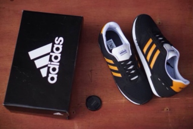 [BISA COD] Adidas neo city racer