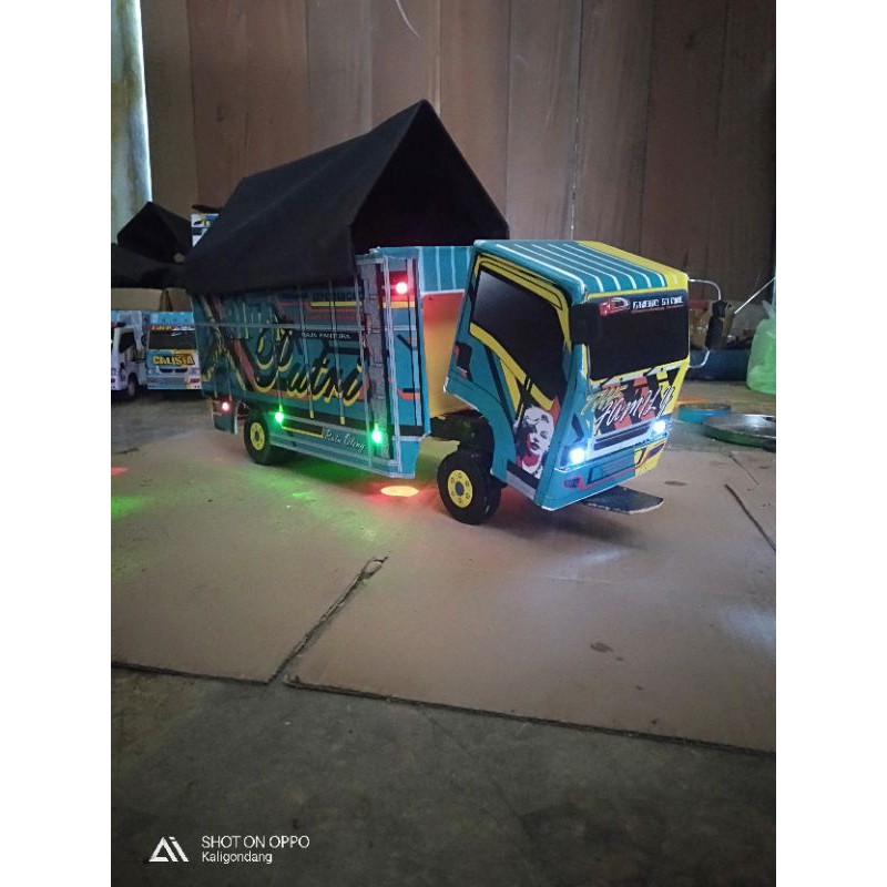 Miniatur truk oleng jumboTHE family p.45 bisa oleng kabin jungkit