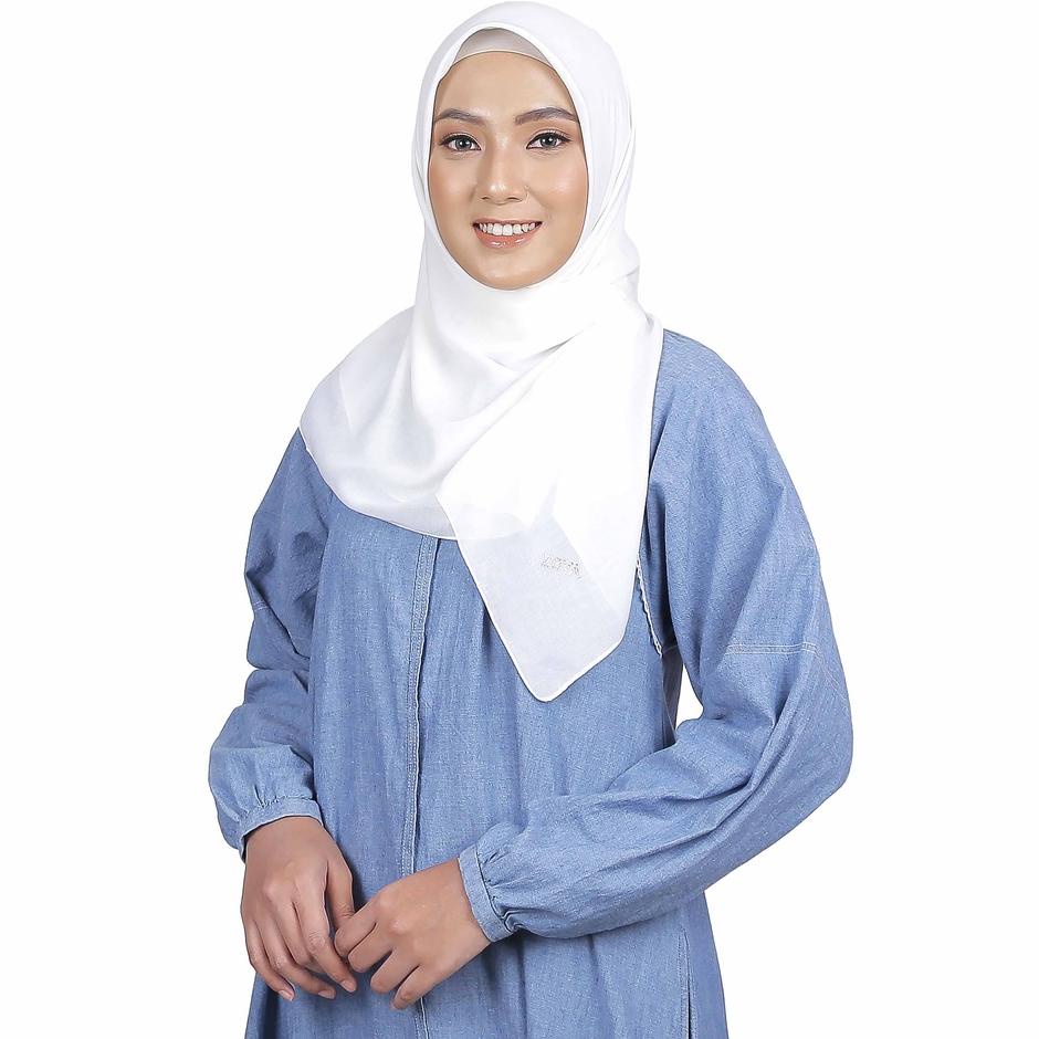 Lagi Tren.. Zoya Scarf Kerudung Hijab Segiempat Defne Scarf