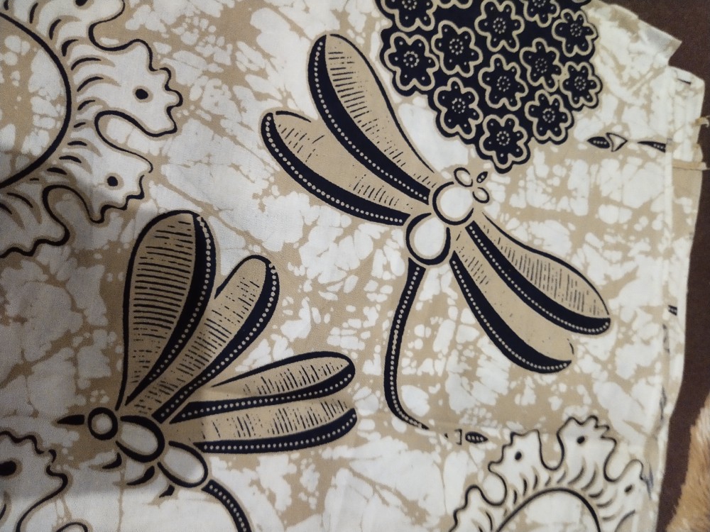 Kain Batik Solo Capong Pager Titik Navy Cream Sanforized Batiksoloamanah 105.000