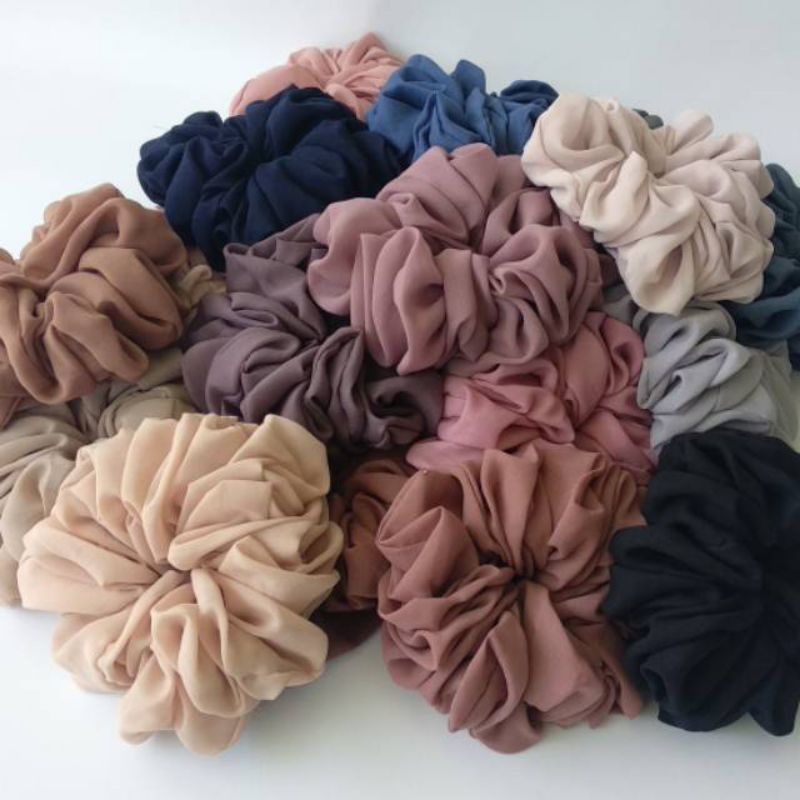 hijab segi 4 bella laser/hijab polycottoon lasercut-Srunchi ikat rambut