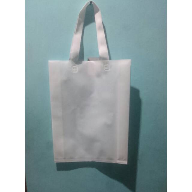 

Tas goodiebag polosan ukuran 30x40x8cm