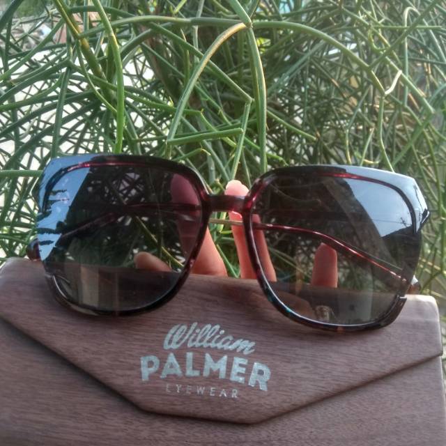 Kaca mata William palmer