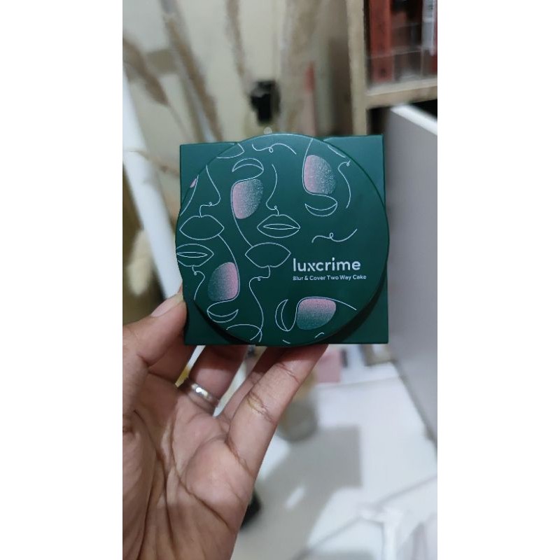 LUXCRIME TWO WAY CAKE SHADE OPERA -PRELOVED