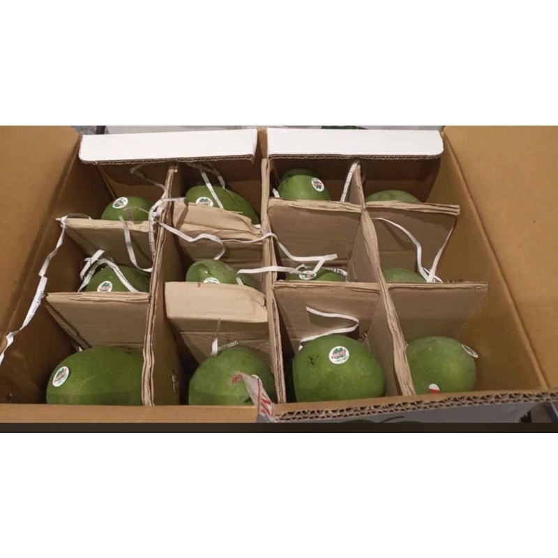 

mangga Lily harumanis matang pohon fresh 5.5 kg / box