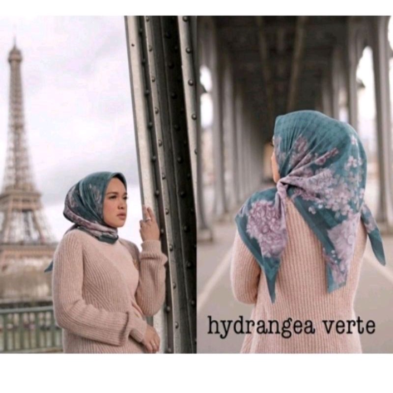 Preloved Buttonscarves Hydrangea