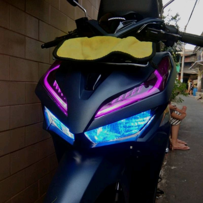 Stiker motor lampu alis vario polos