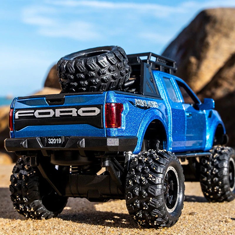 2018 ford raptor diecast model