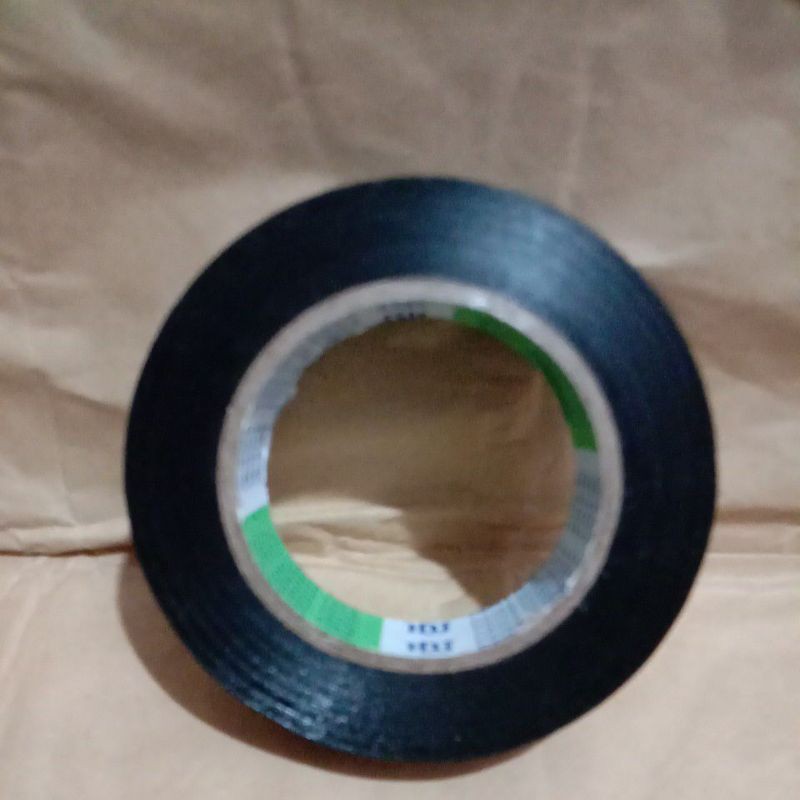 

solasi hitam kotak