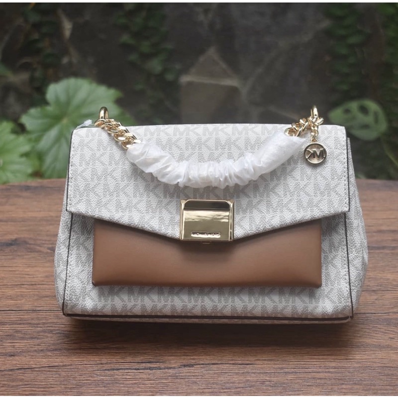 MK Lita Medium Shoulder Sign Vanila